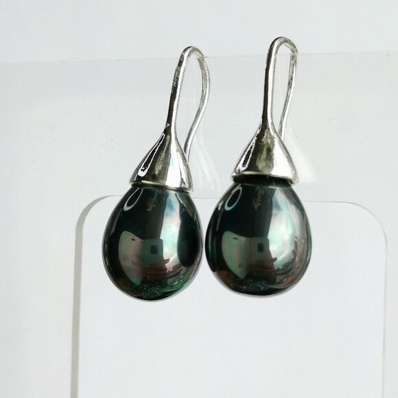 Grey Shell Pearl drop earrings on Silver NEW - Picture 4 of 5